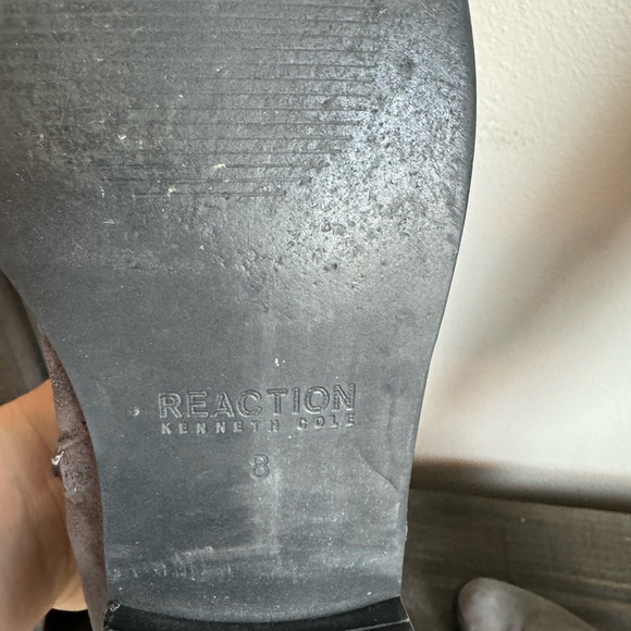 Kenneth Cole Reaction - Knee High boot. Size 8. - Picture 4 of 8